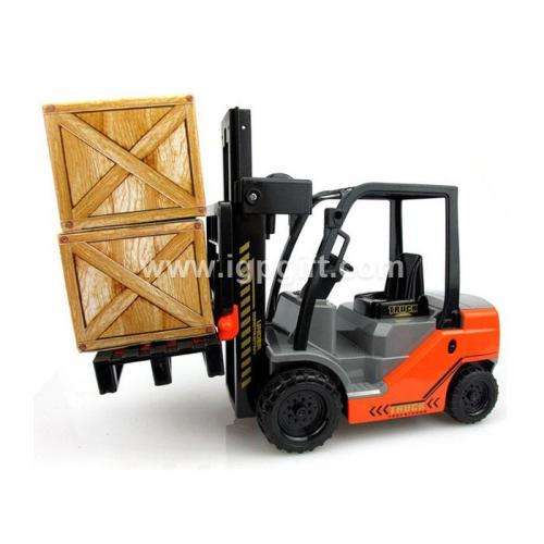 Elevated forklift toy