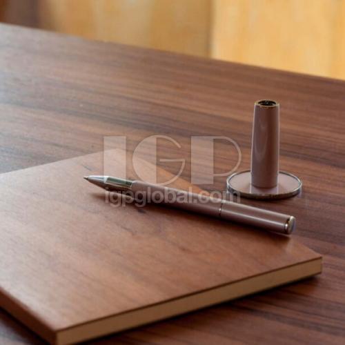 Metal Table Pen