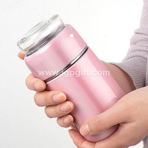 Stainless steel cup with separation of tea and water